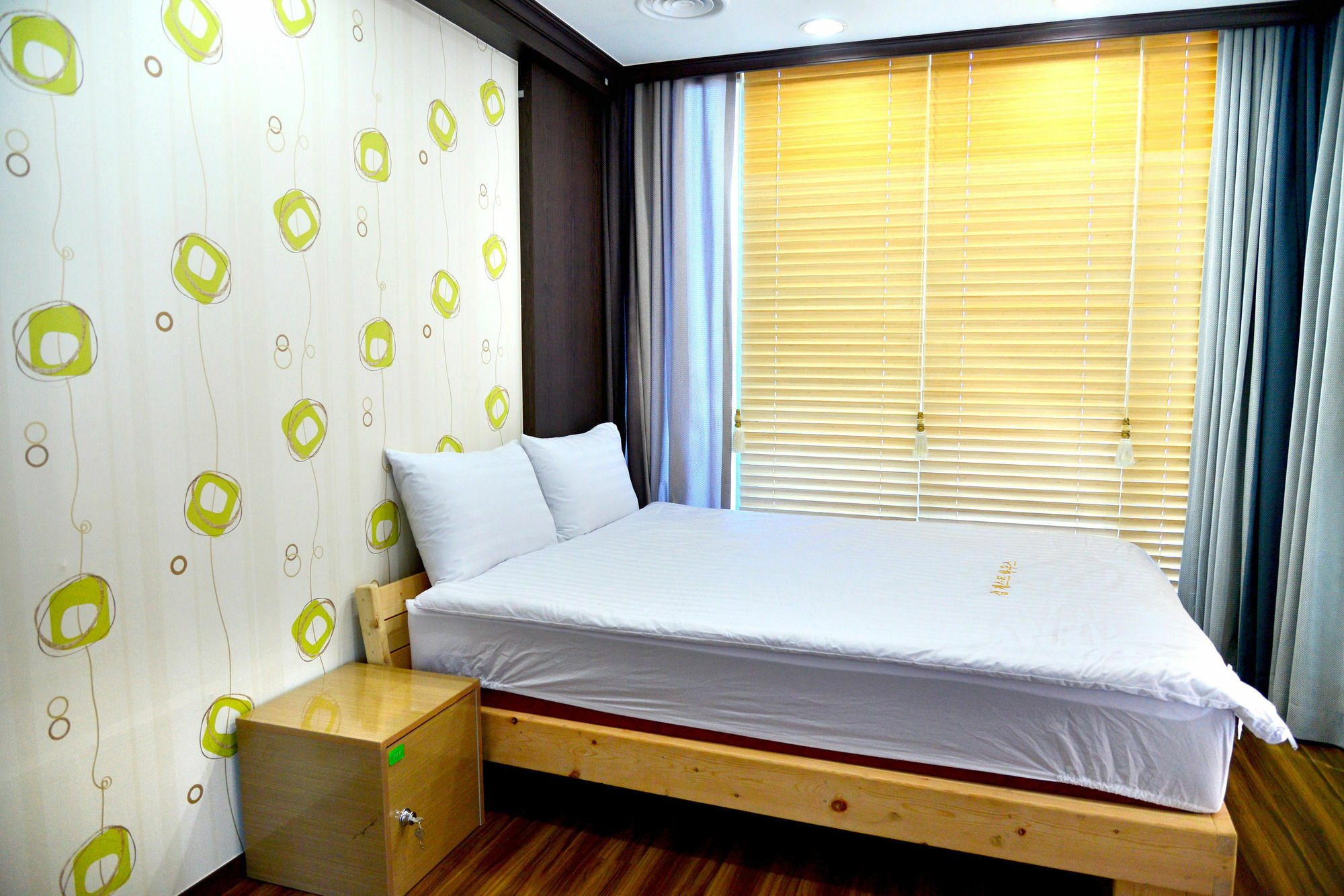 Seom Guesthouse Seogwipo Exterior foto
